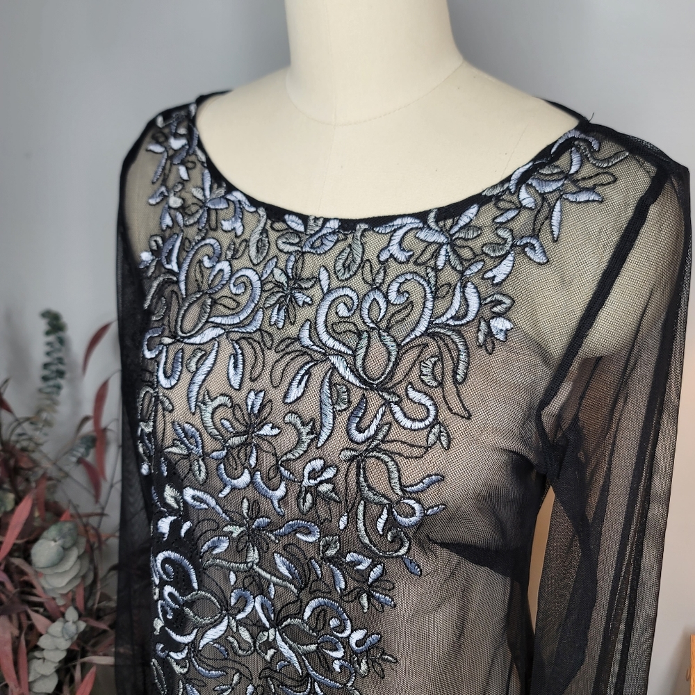 White House Black Market Embroidered Mesh Top Black Size Small - Picture 2 of 12